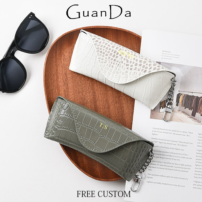 Sunglass Retainer Cord - حقيبة نظارات فاخرة من الجلد الطبيعي