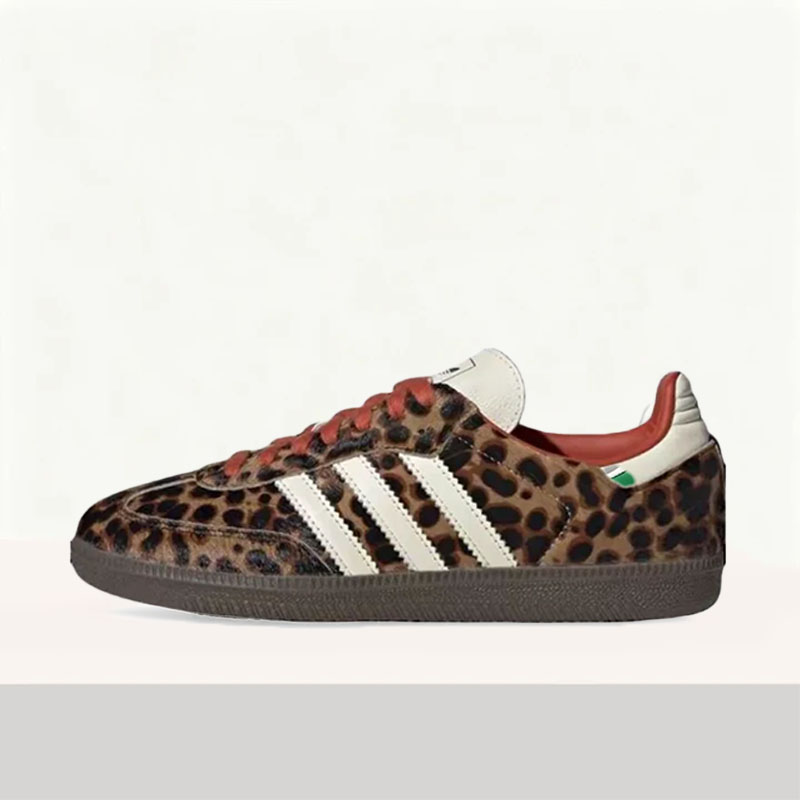 Adidas Shoes Samba - أديداس سامبا OG: حذاء رياضي عصري