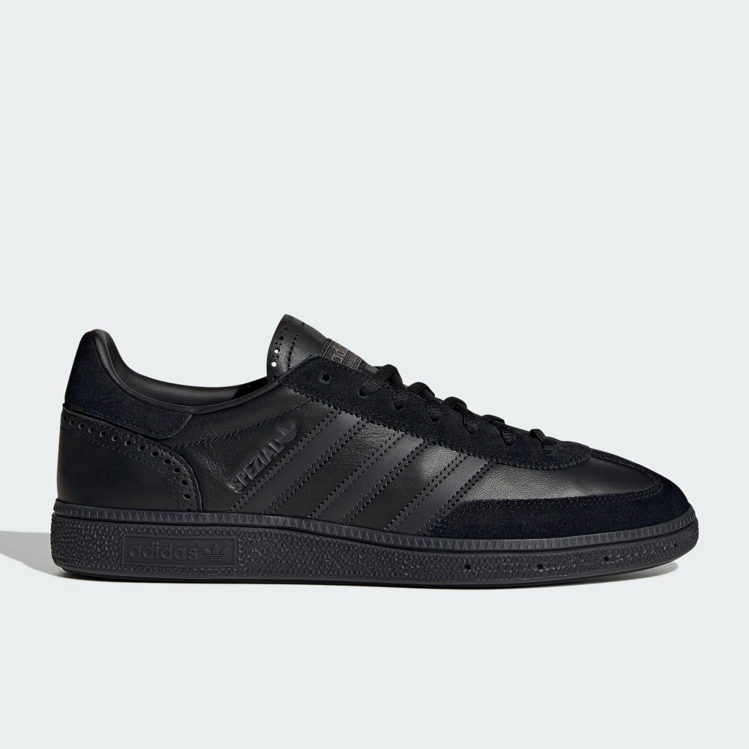 أحذية رياضية كلاسيكية للرجال و - مراجعة Adidas Shoes Samba وسعره